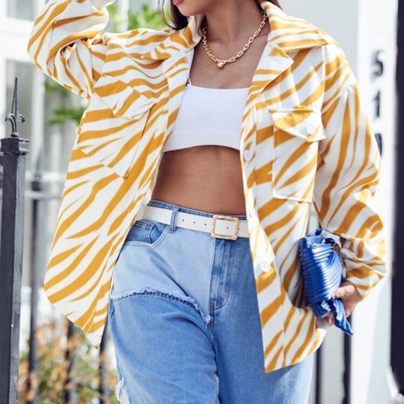 Animal Print Shacket - Picture 2 of 5